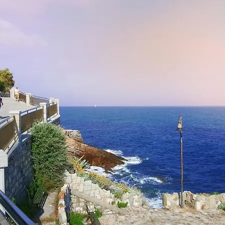 5 Mins From And 1 Min From Center - Porto *