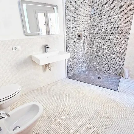 5 Mins From And 1 Min From Center - Porto * Imperia