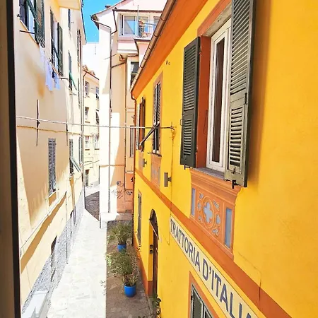 Apartman 5 Mins From And 1 Min From Center - Porto Imperia