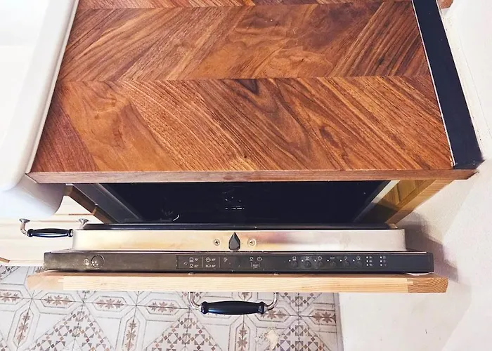 5 Mins From And 1 Min From Center - Porto Διαμέρισμα