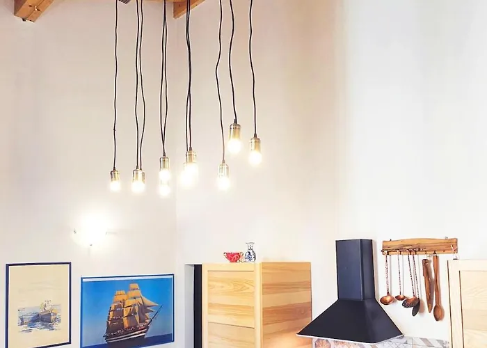 5 Mins From And 1 Min From Center - Porto *